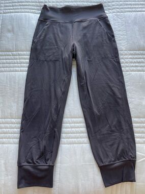Lululemon women joggers